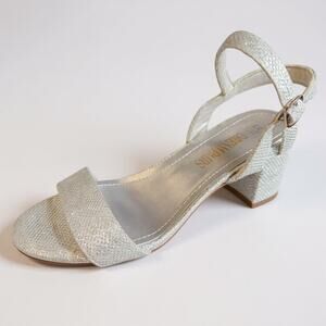 Dream Pairs Women Silver Sparkle 2 1/2 Chunky Heel Shoe sz 7.5 US 38.5 EU 5.5 UK